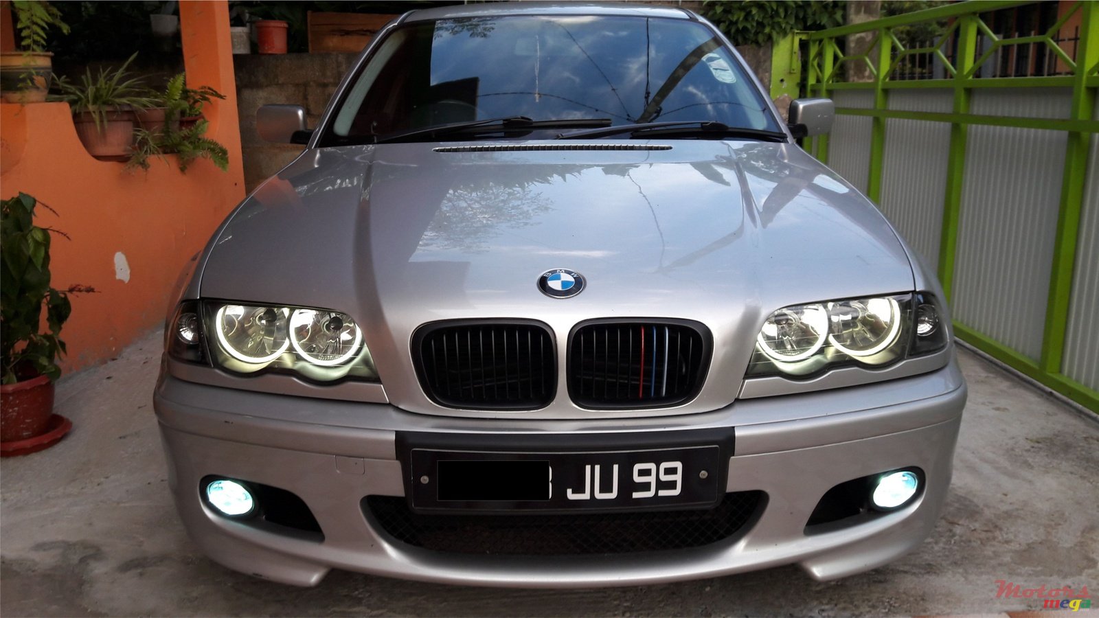 1999' BMW 318 photo #1