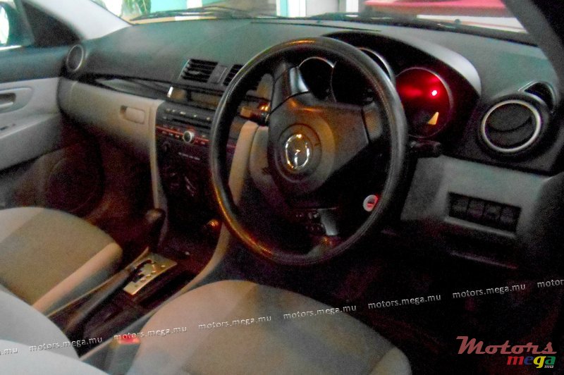 2005' Mazda 3 axela photo #5