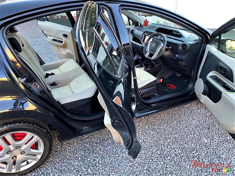 2012' Toyota Aqua Auto 1.5L JAPAN photo #4