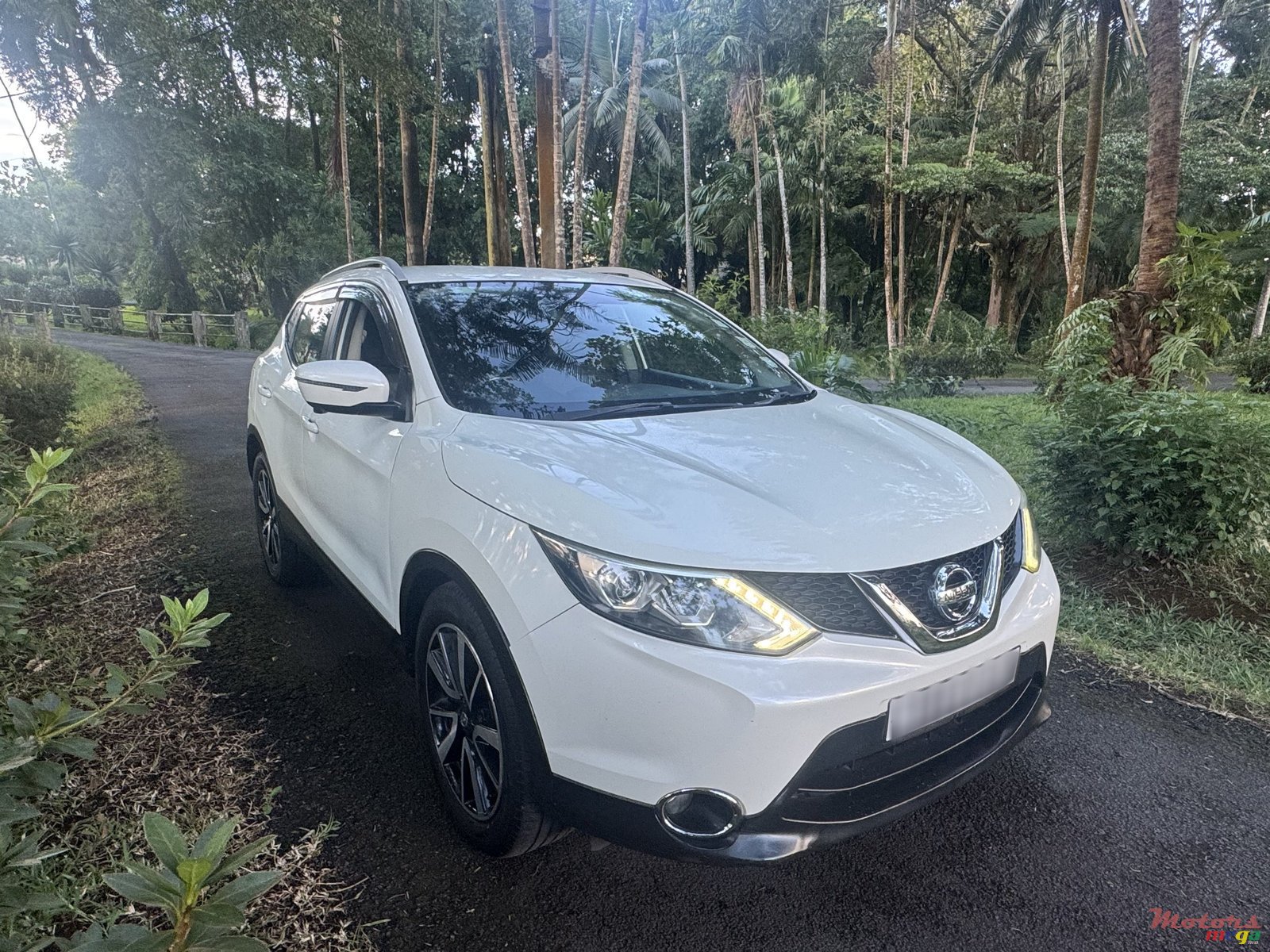 2016' Nissan Qashqai 1.6 diesel photo #1