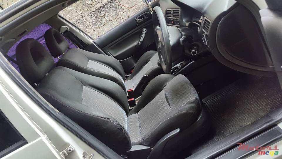 2000' Volkswagen photo #4