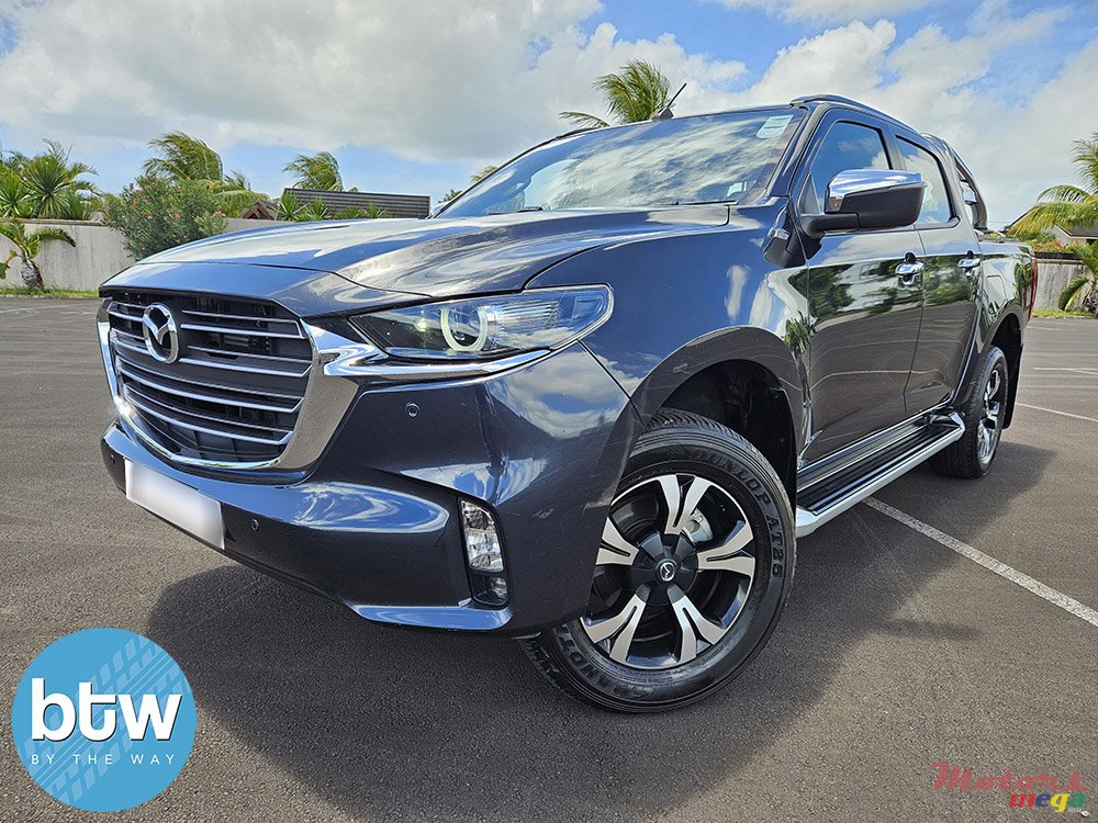 2023' Mazda BT-50 SIGNATURE photo #2