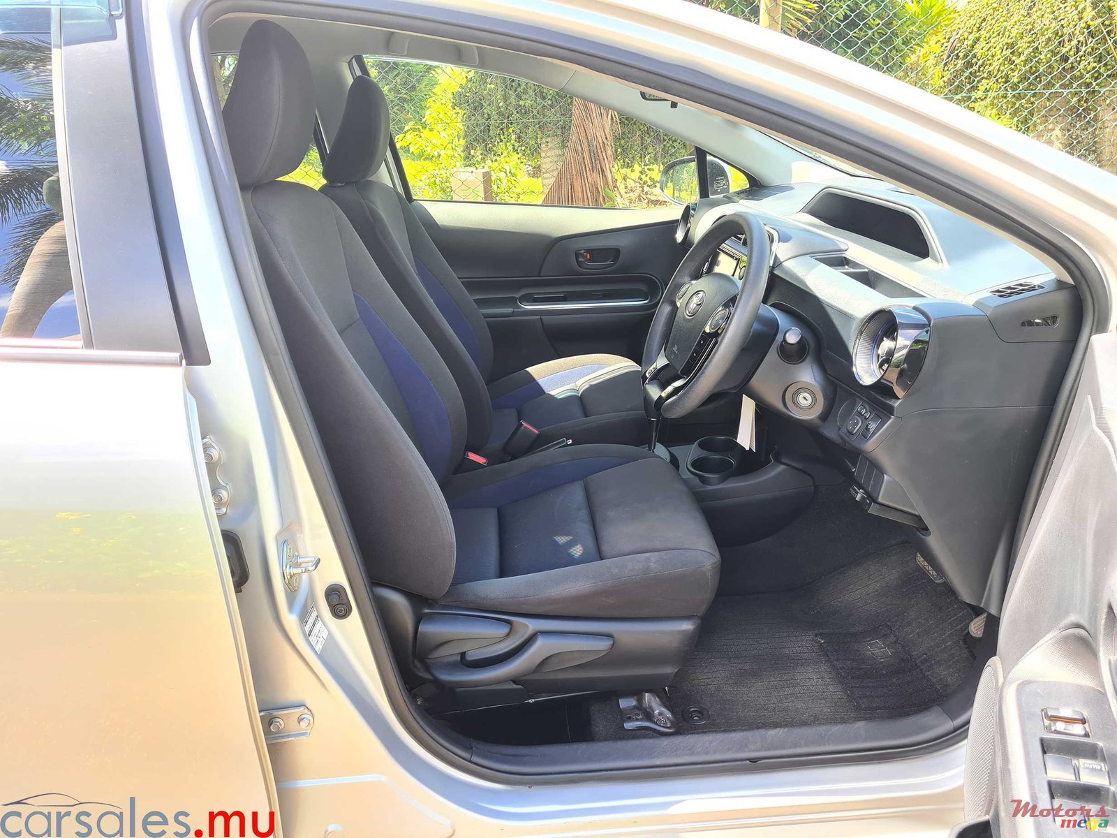 2018' Toyota Aqua 1.5 Hybrid photo #5