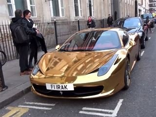 Gold-Chrome Wrapped 458 Blinds London Streets