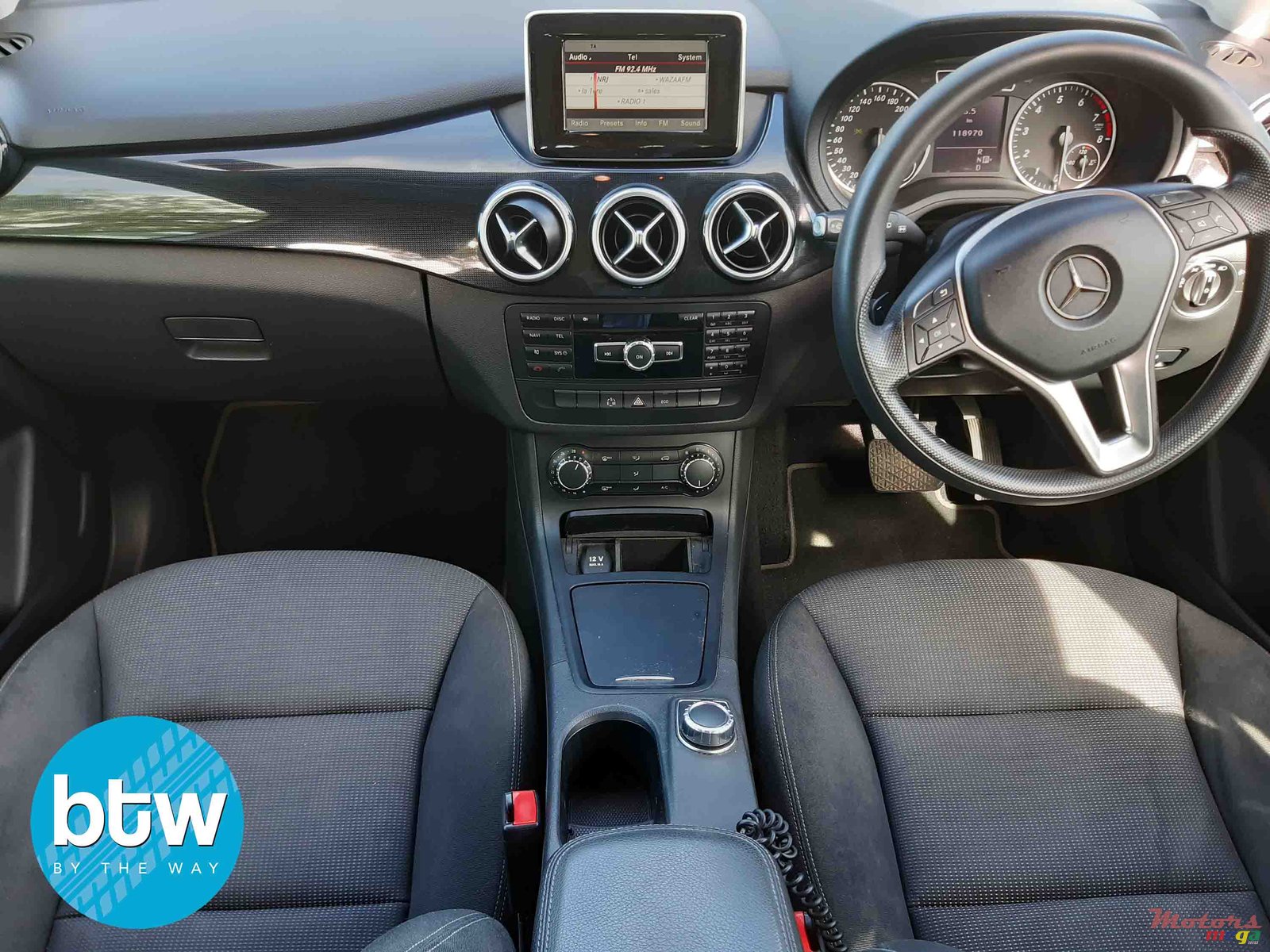 2013' Mercedes-Benz B-Class 180 photo #5