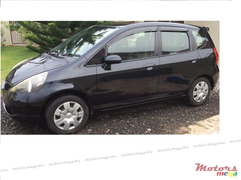 2003' Honda Jazz Fit photo #1