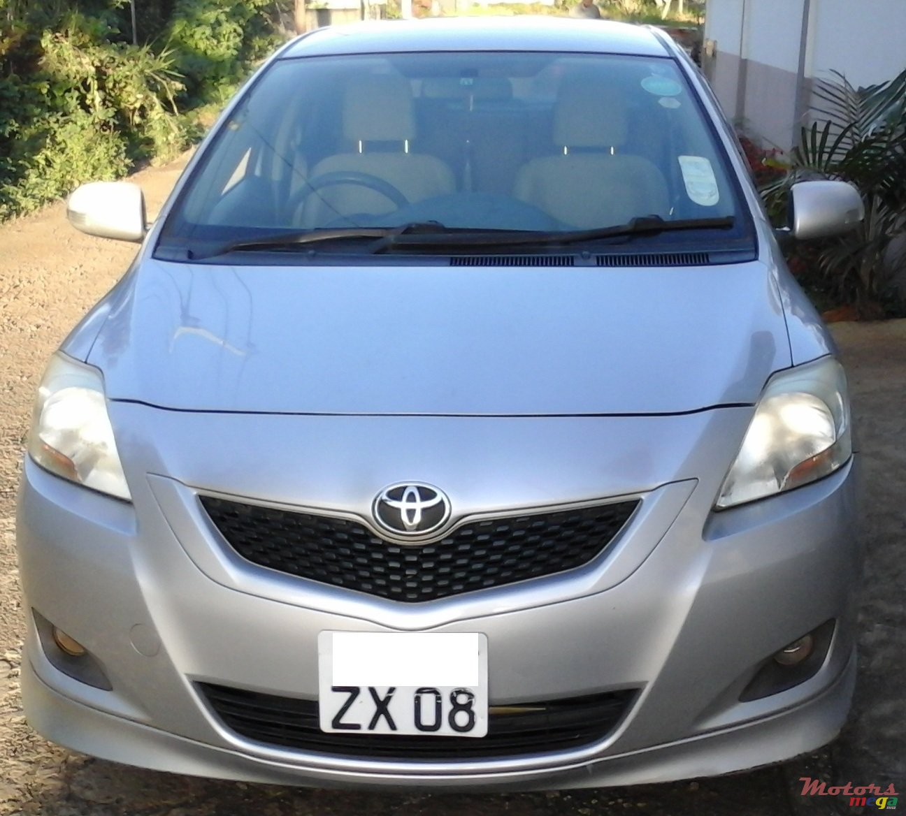 2008' Toyota Yaris photo #1