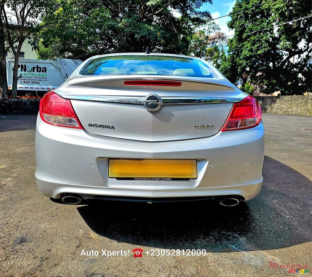2012' Opel Insignia Turbo photo #7