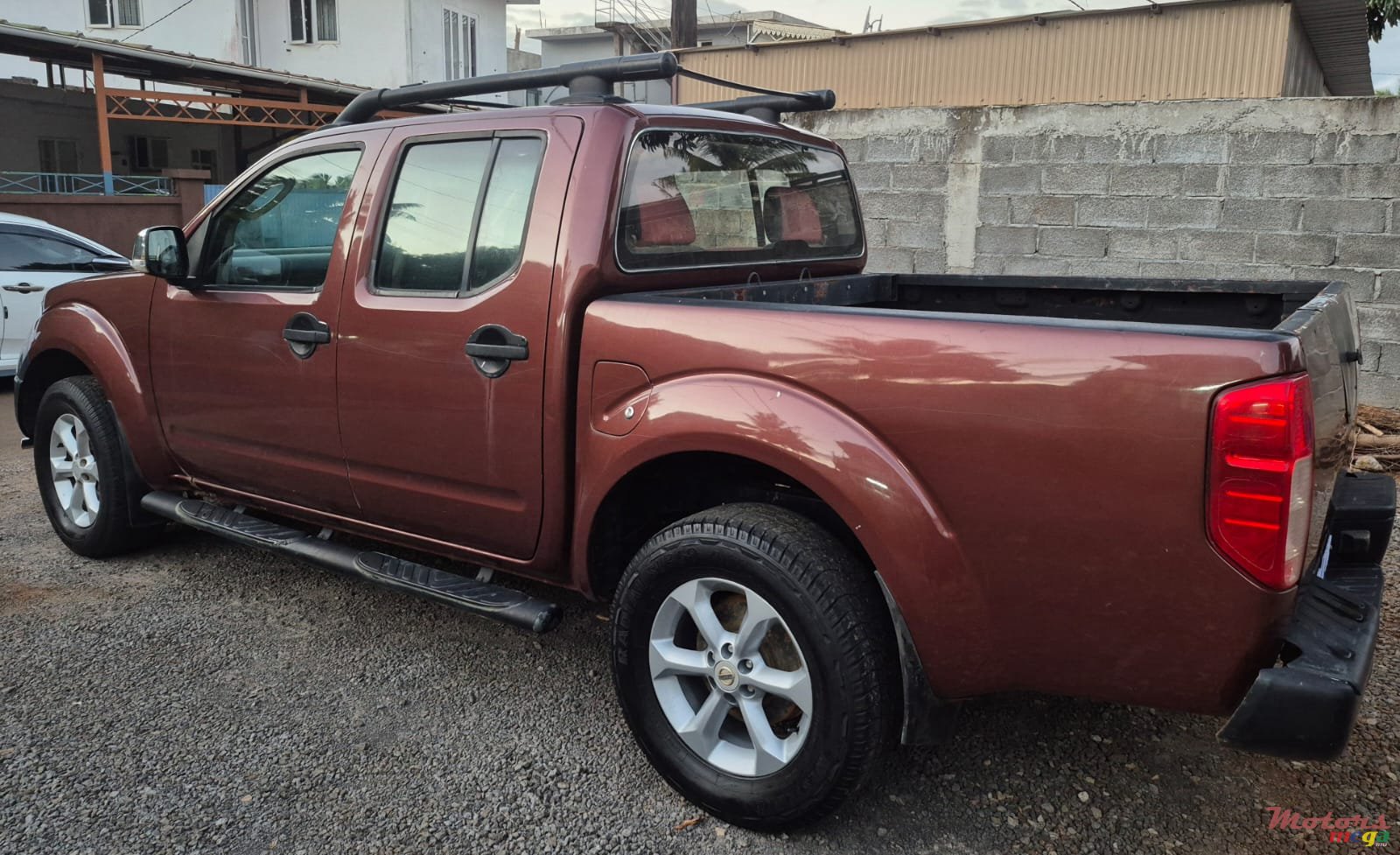 2009' Nissan Navara D-40 photo #2