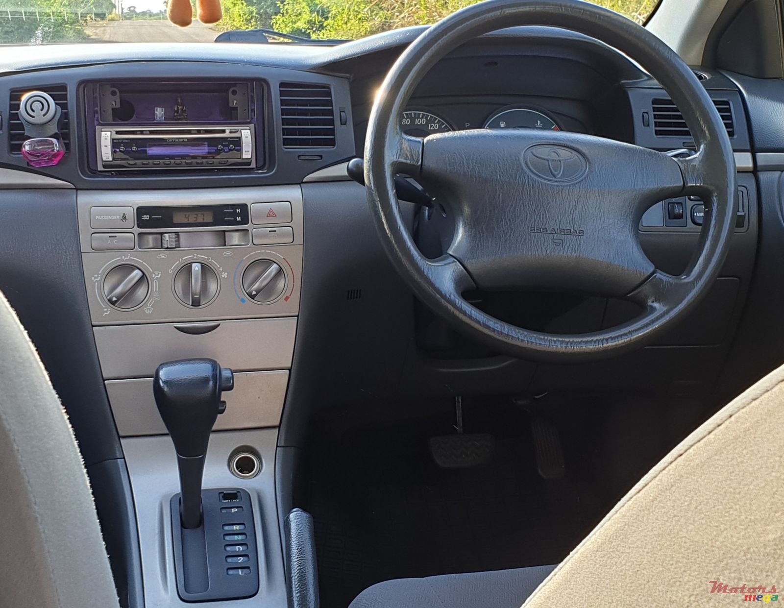 2006' Toyota Corolla photo #5