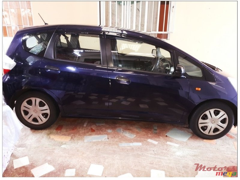 2009' Honda Jazz photo #4