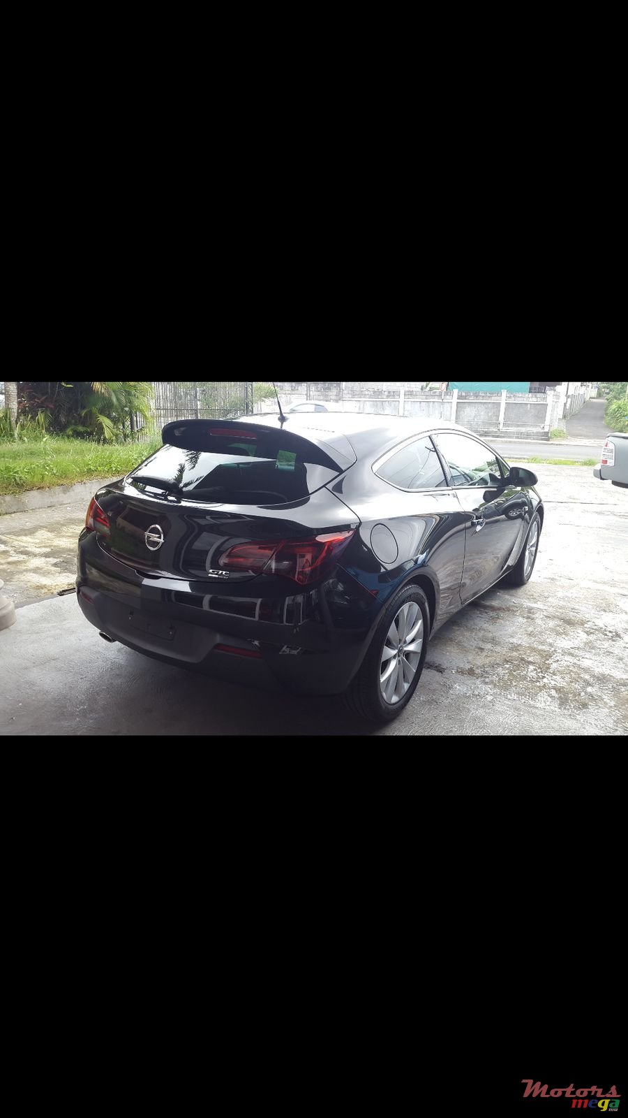 2016' Opel Astra GTC photo #4