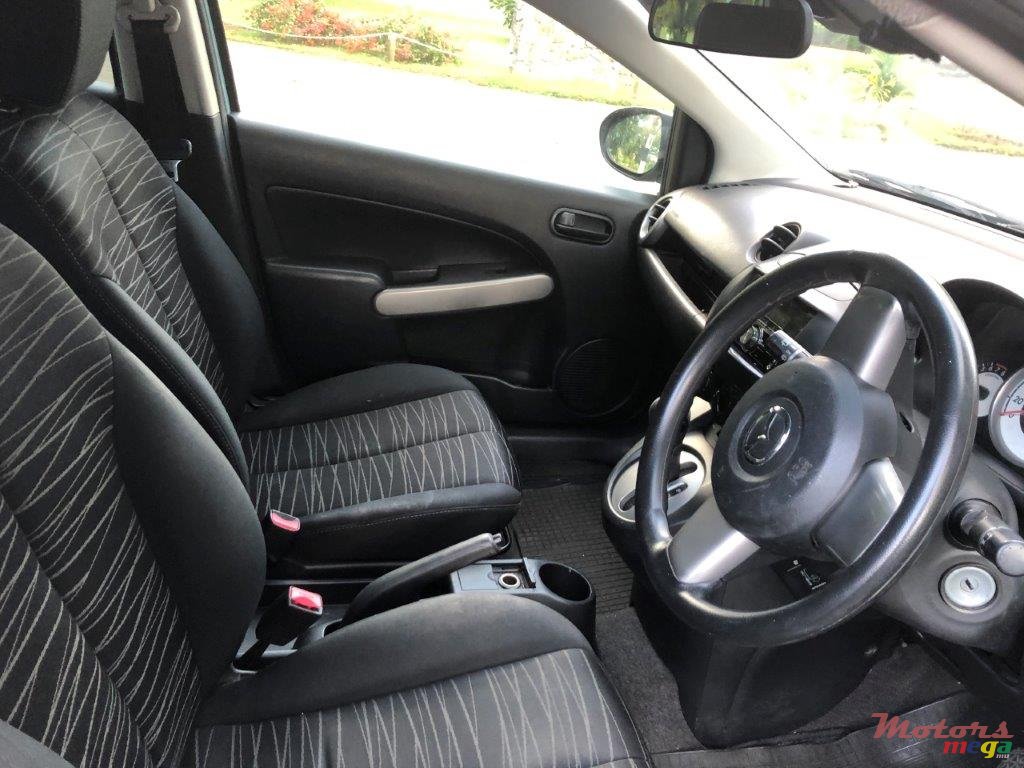 2008' Mazda Demio photo #1