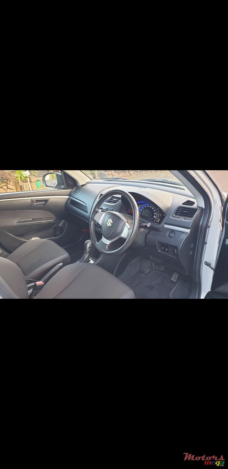 2013' Suzuki Swift photo #4