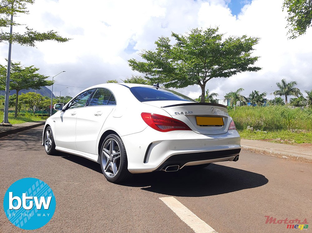 2015' Mercedes-Benz CLA 200 photo #3