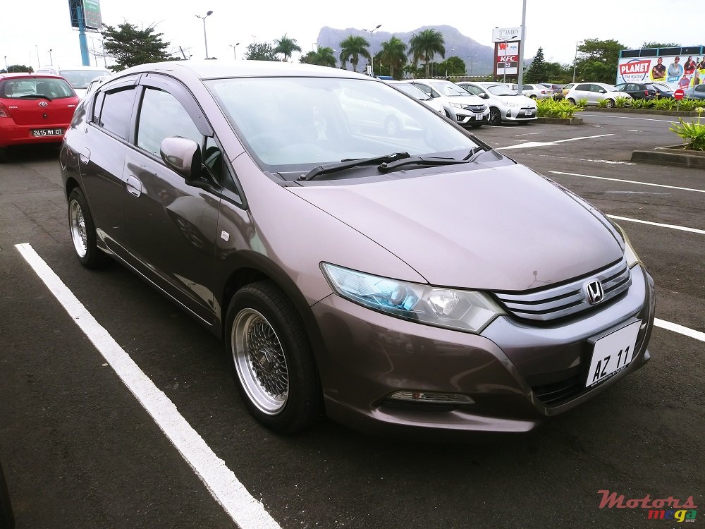 2011' Honda Insight 1.3 hybrid photo #2