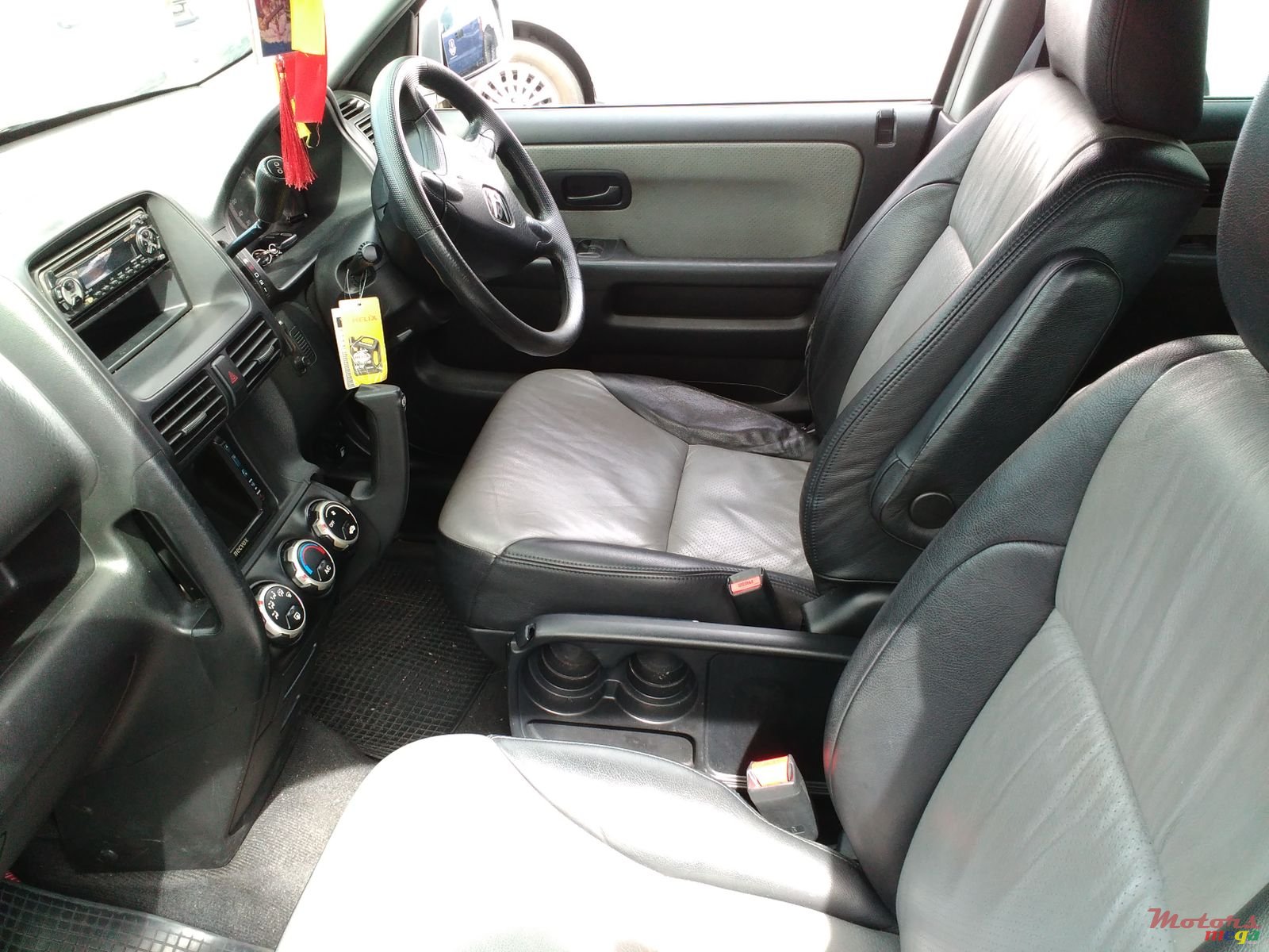 2002' Honda CR-V photo #1