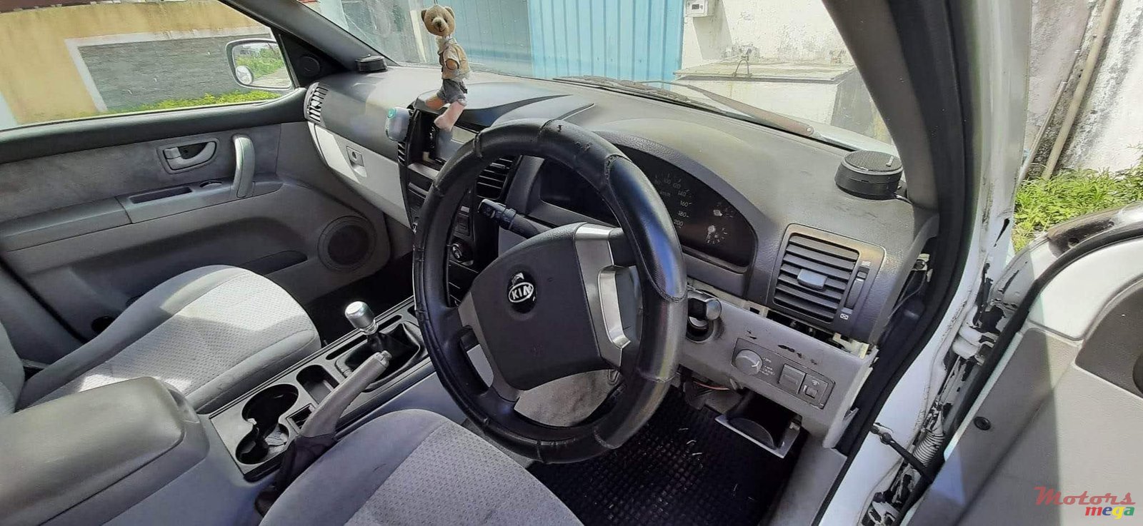 2003' Kia Sorento photo #5