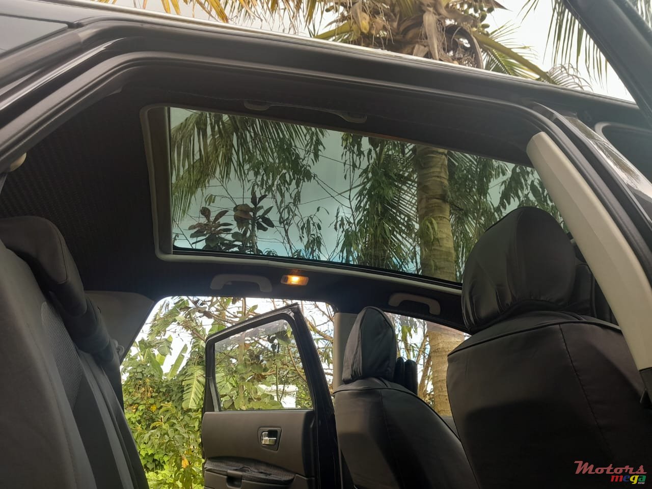 2013' Nissan Qashqai+2 photo #4