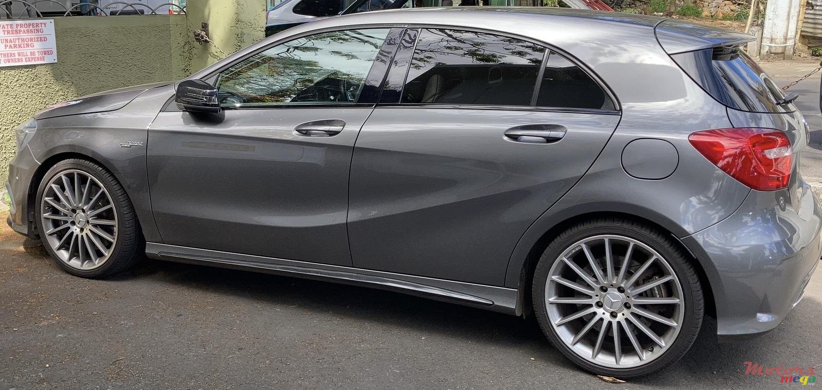 2014' Mercedes-Benz AMG photo #2