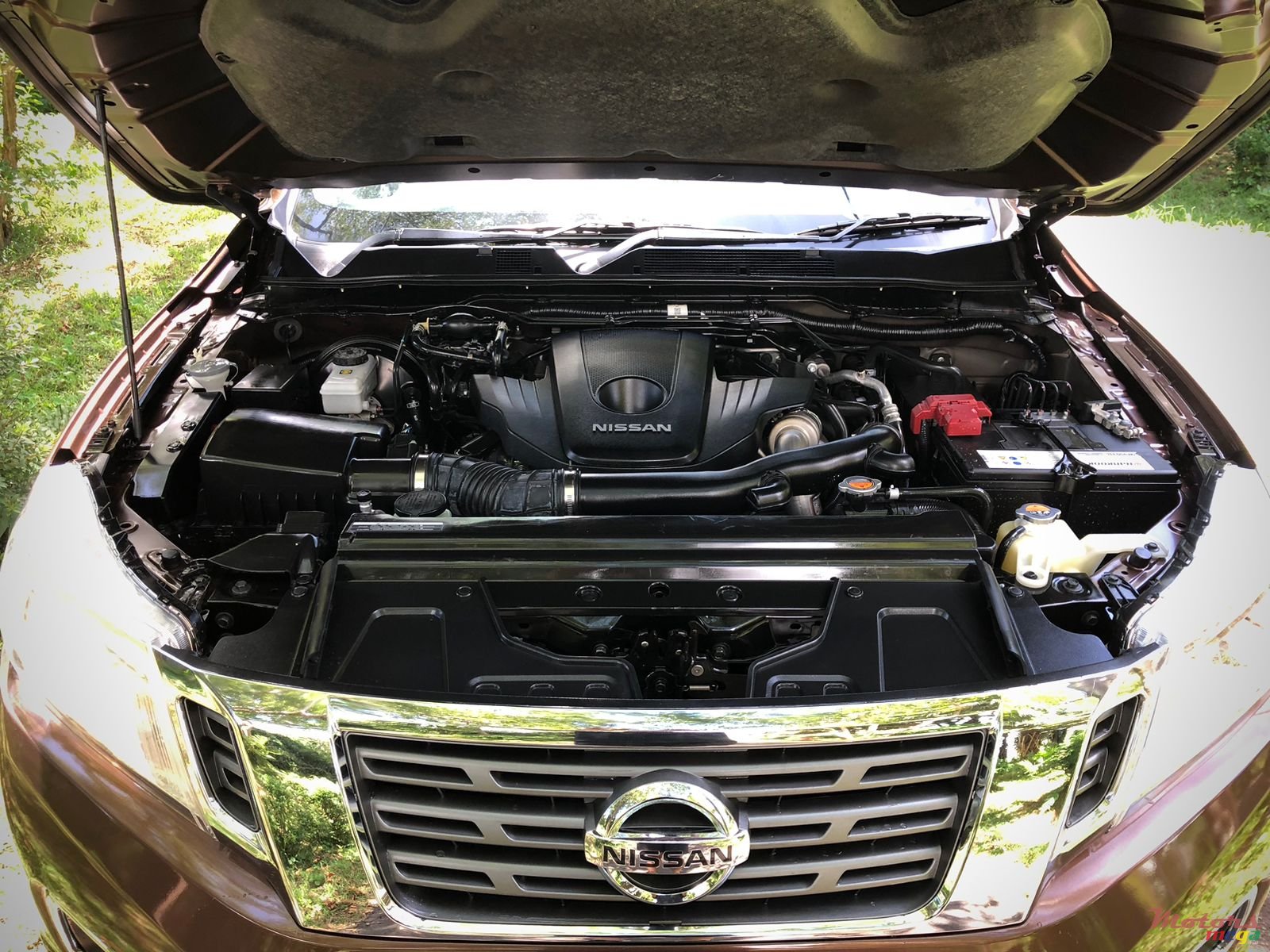 2018' Nissan Navara 2x4 photo #5