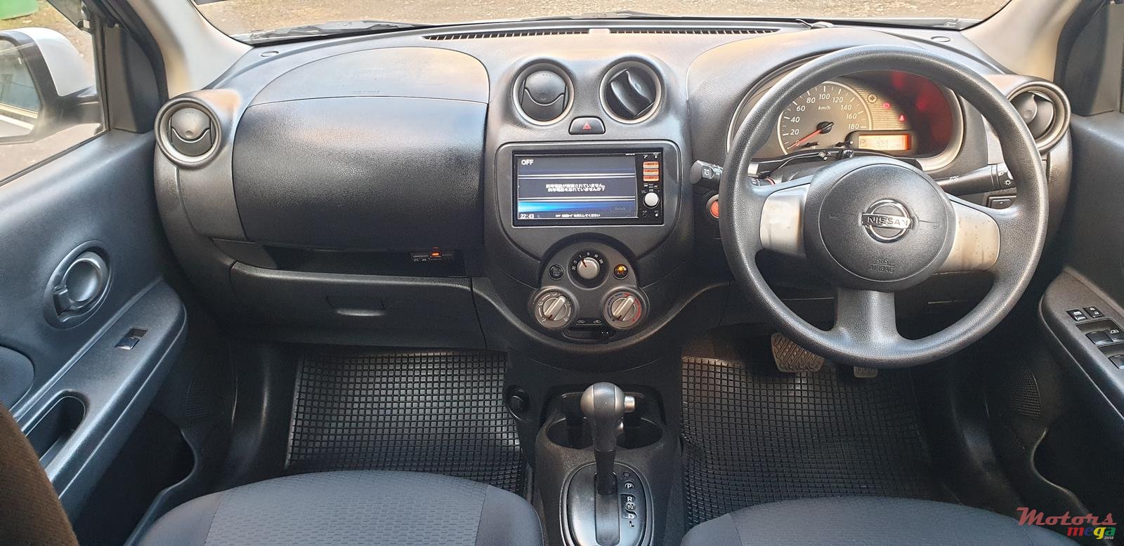 2012' Nissan March photo #6