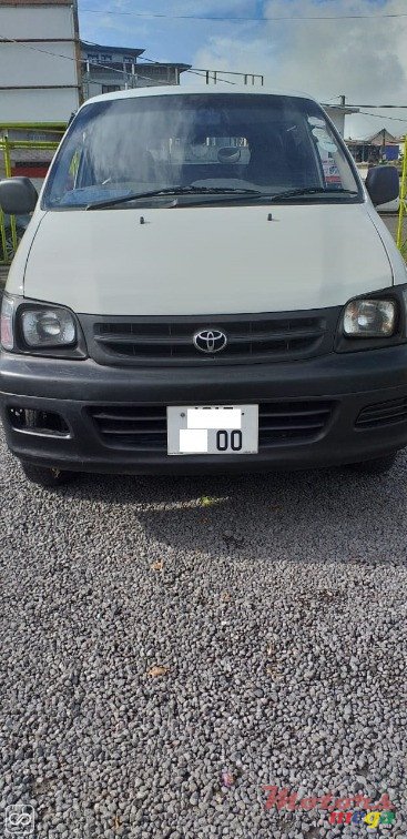 2000' Toyota Townace photo #2