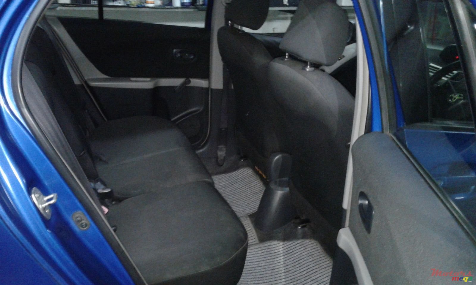 2008' Toyota Yaris photo #7