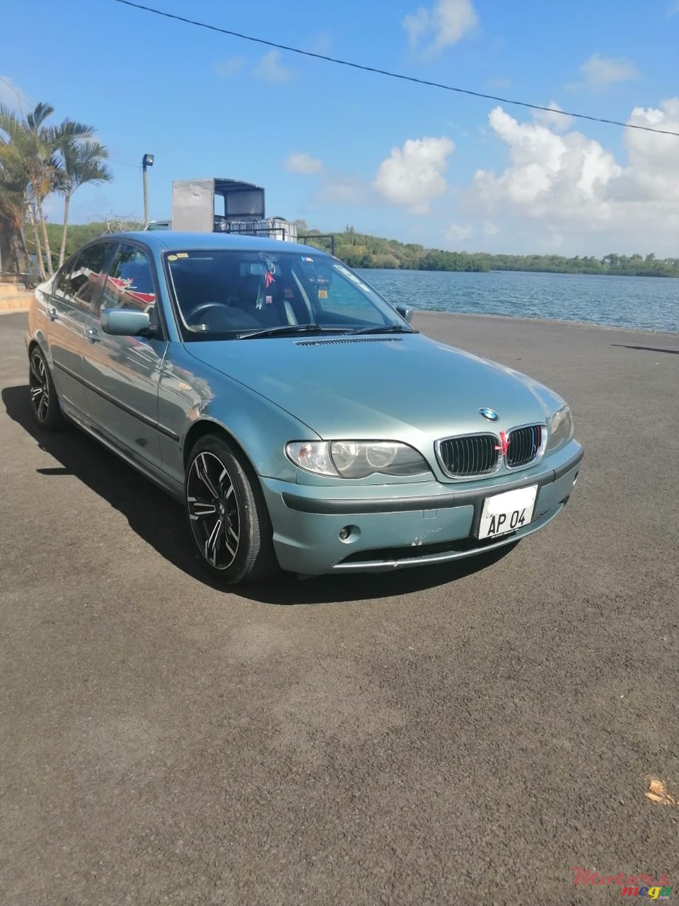 2004' BMW 318 17" alloy wheels photo #1