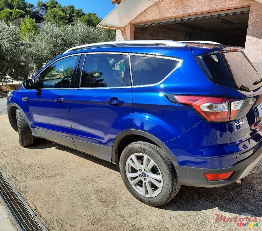 2017' Ford Kuga Ecoboost photo #1