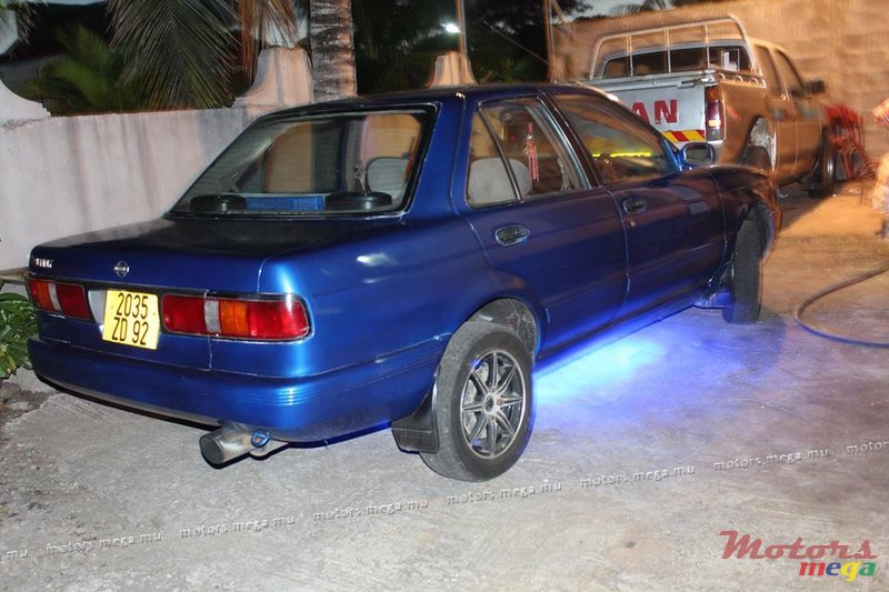 1992' Nissan photo #3