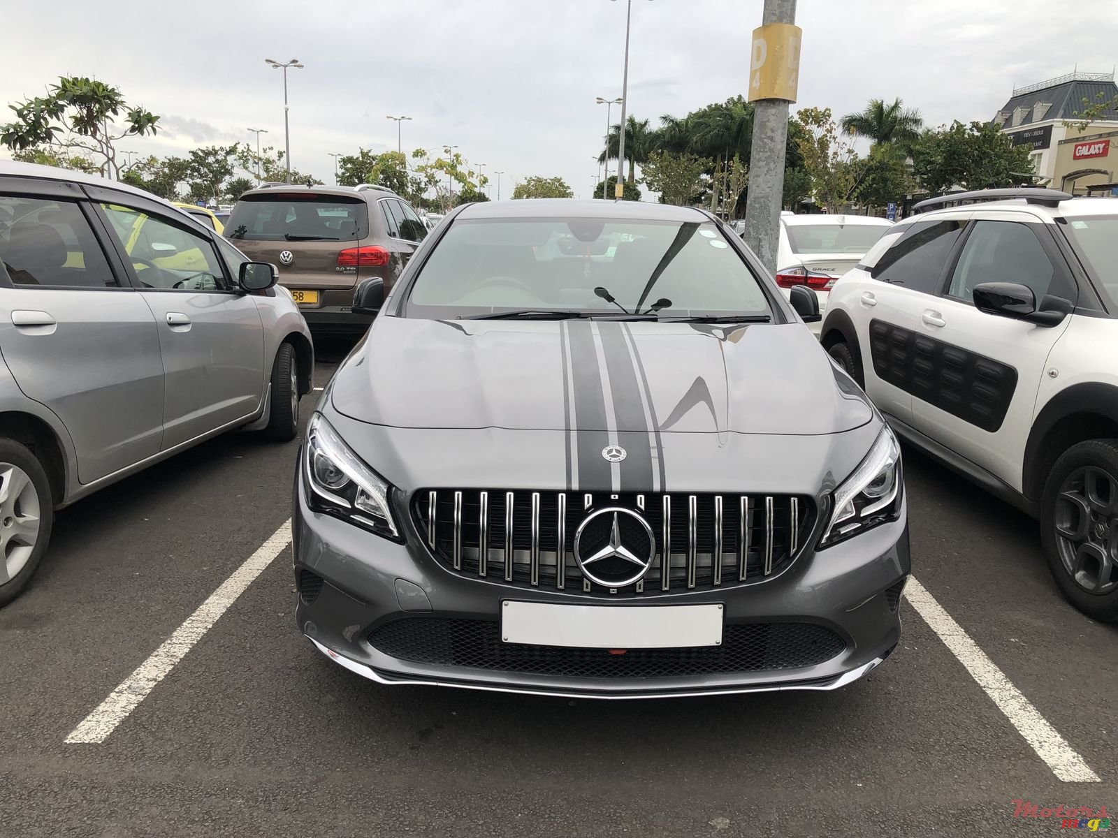 2017' Mercedes-Benz CLA 200 Urban line photo #3