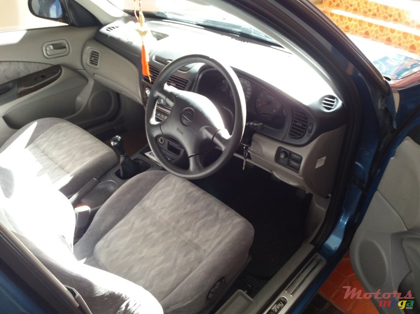 2001' Nissan Sunny None photo #5