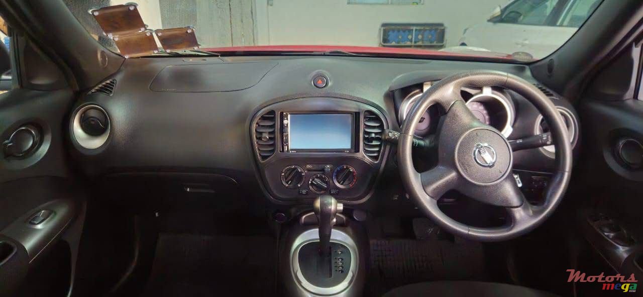 2011' Nissan Juke photo #7