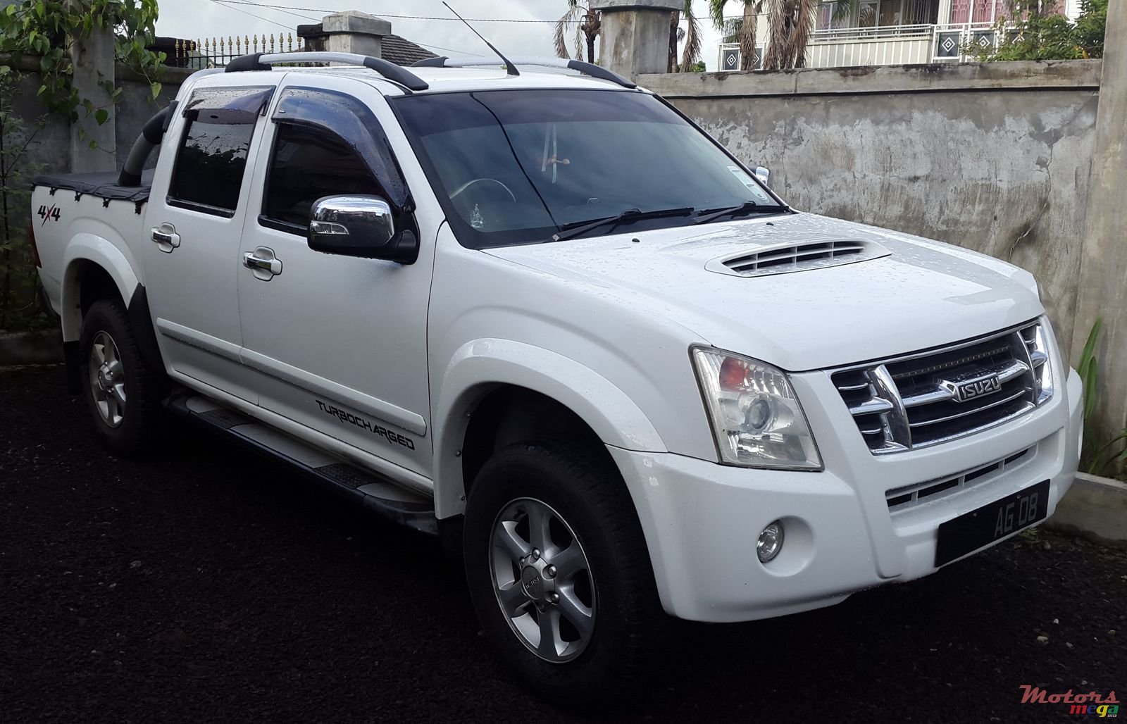 2008' Isuzu KB Series KB 300 LX DTEQ photo #2