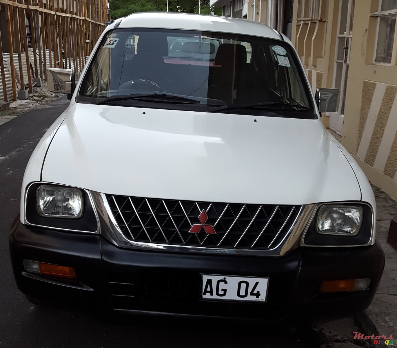 2004' Mitsubishi L 200 photo #2