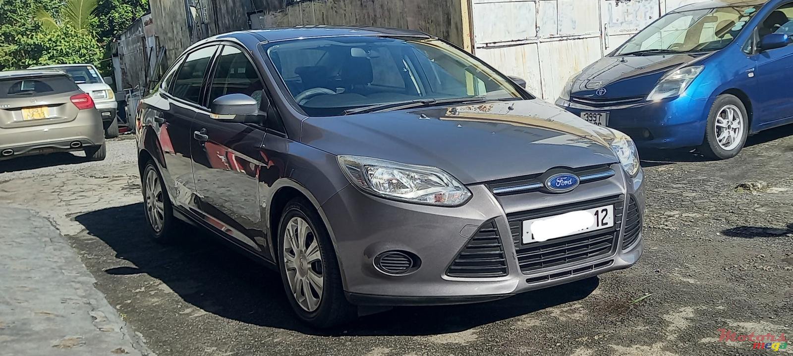 2012' Ford Focus photo #1