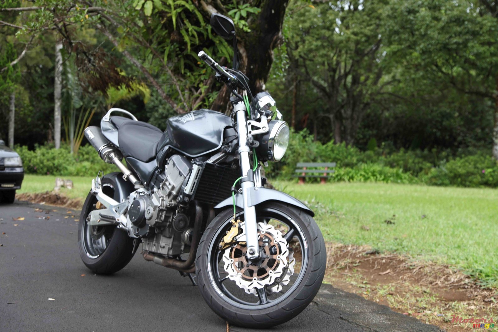 2005' Honda Hornet photo #1