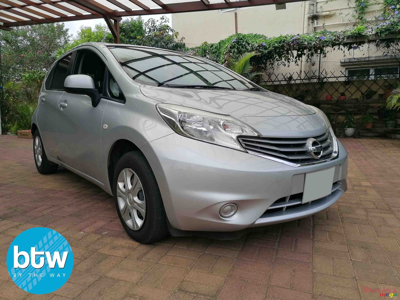 2013' Nissan Note photo #1