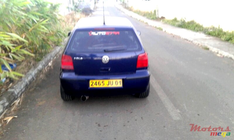 2001' Volkswagen Polo photo #3