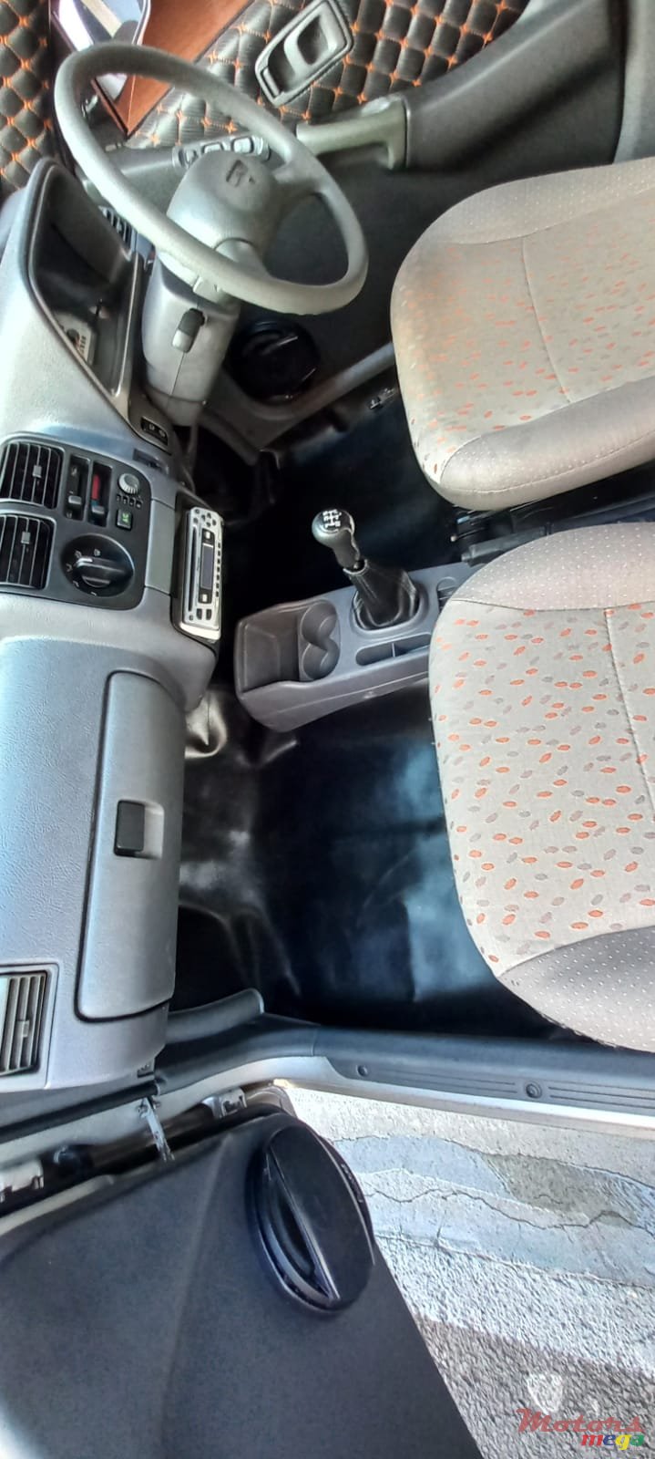 2006' Suzuki Maruti photo #3