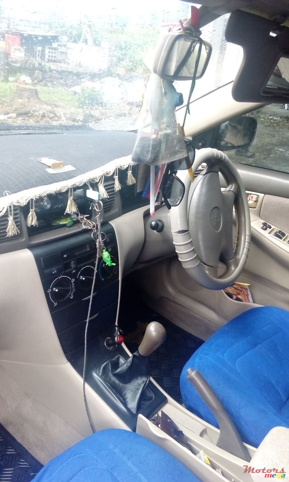 2003' Toyota Corona photo #3