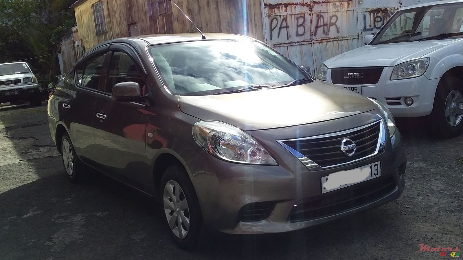 2013' Nissan Almera photo #2