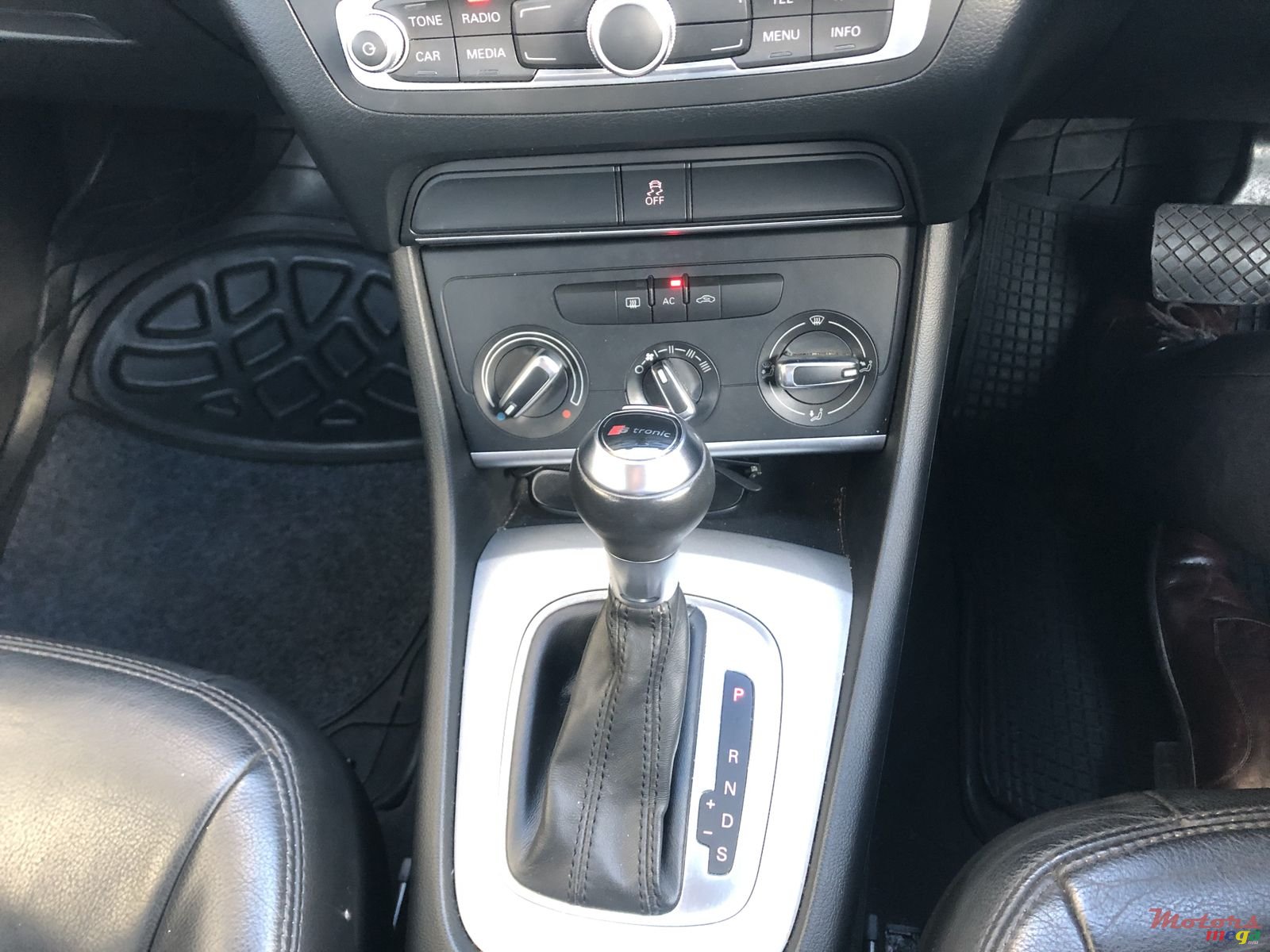 2013' Audi Q3 photo #4