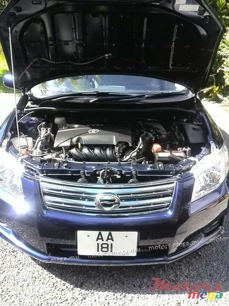 2007' Toyota Axio photo #2