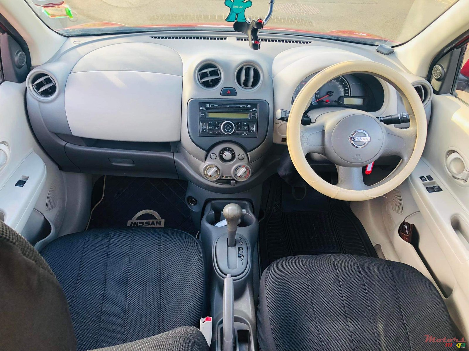 2014' Nissan Micra photo #5