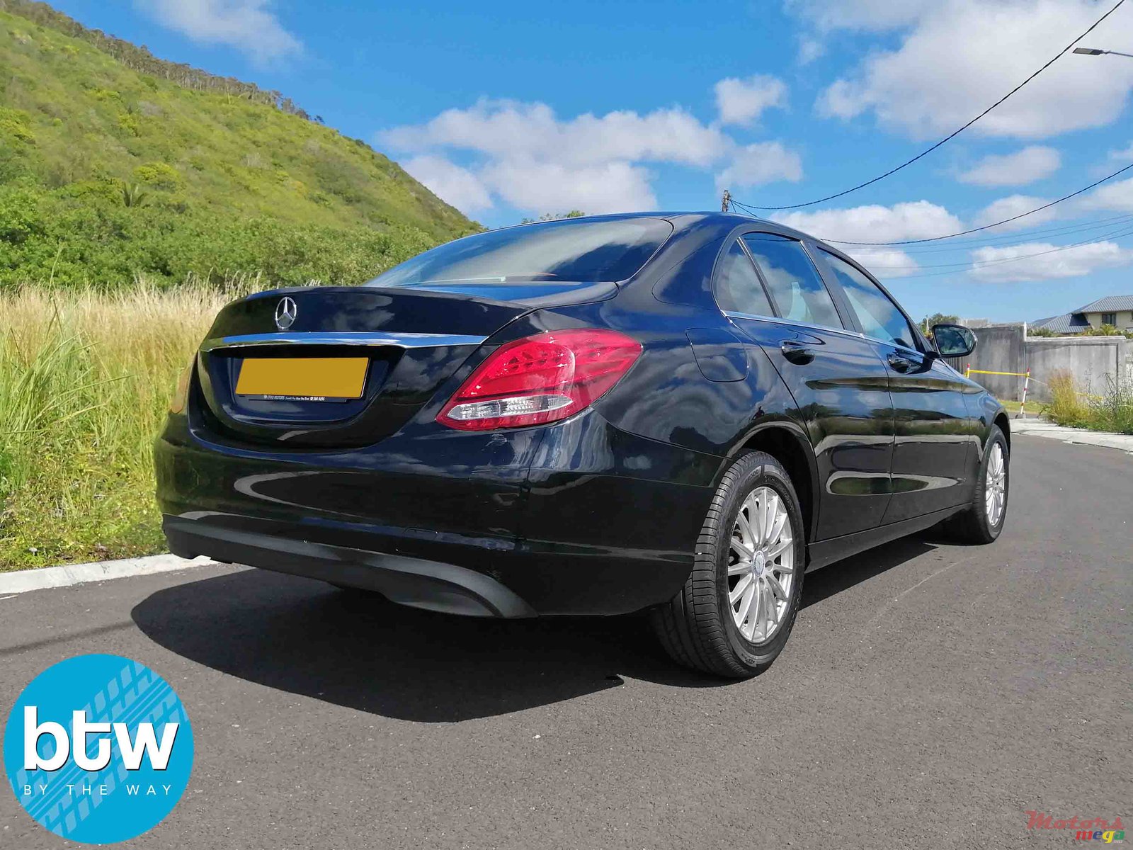2016' Mercedes-Benz C-Class photo #3