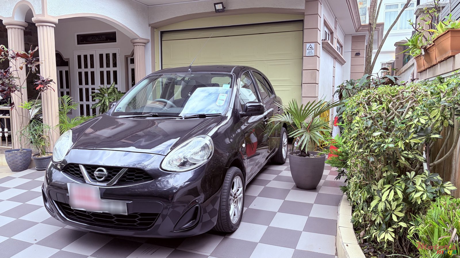 2014' Nissan March photo #2