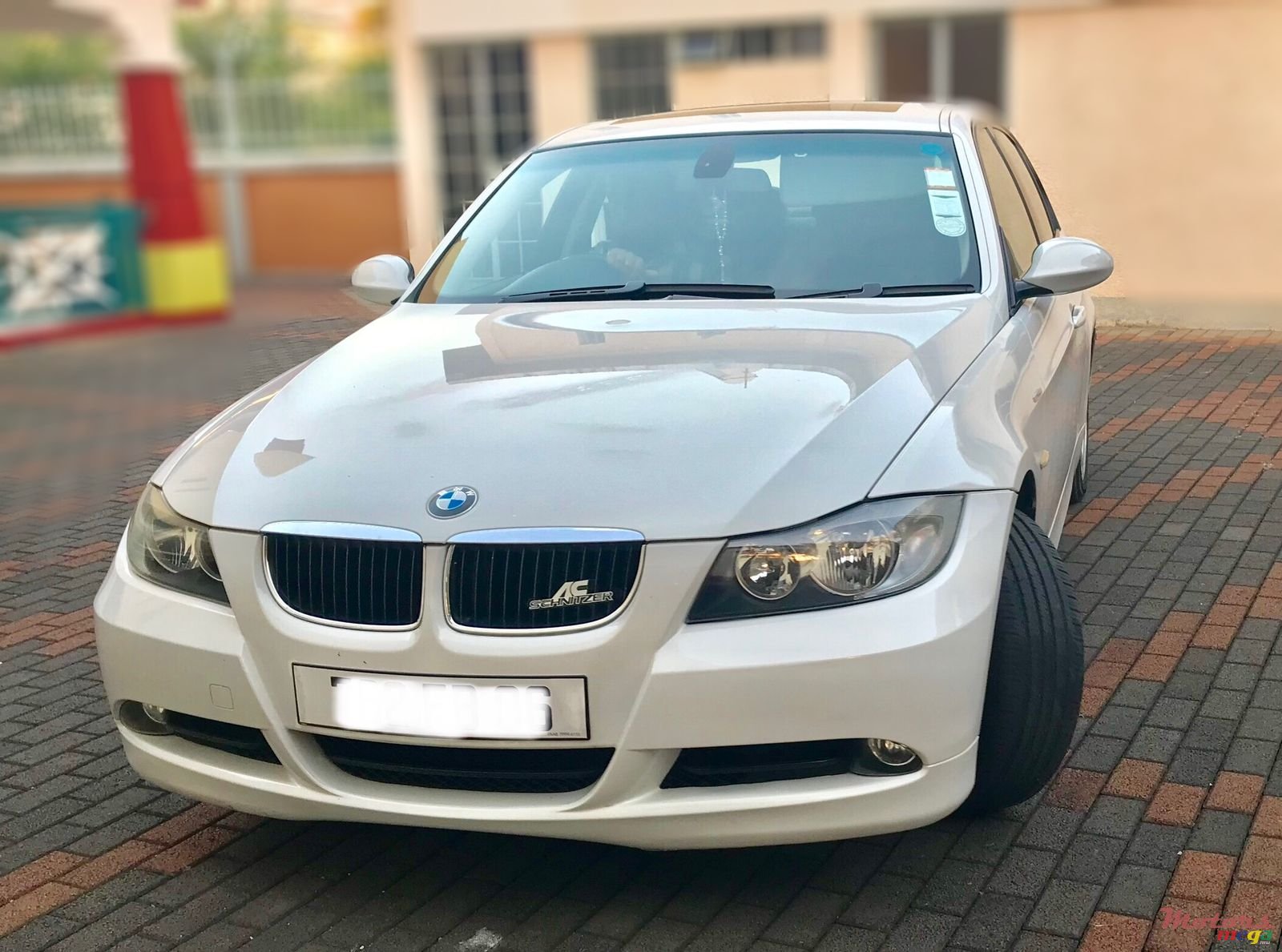 2006' BMW 320 photo #1