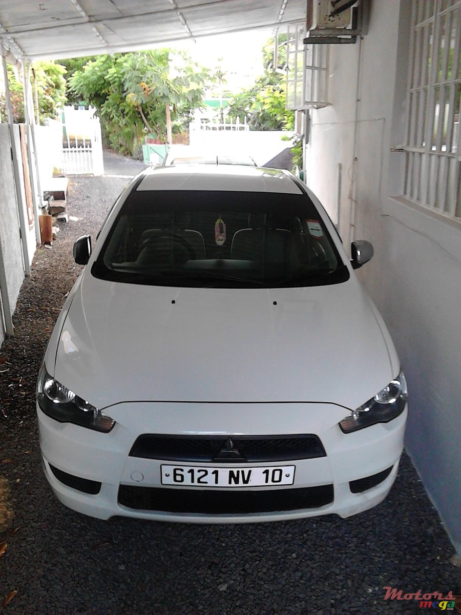 2010' Mitsubishi Lancer photo #1